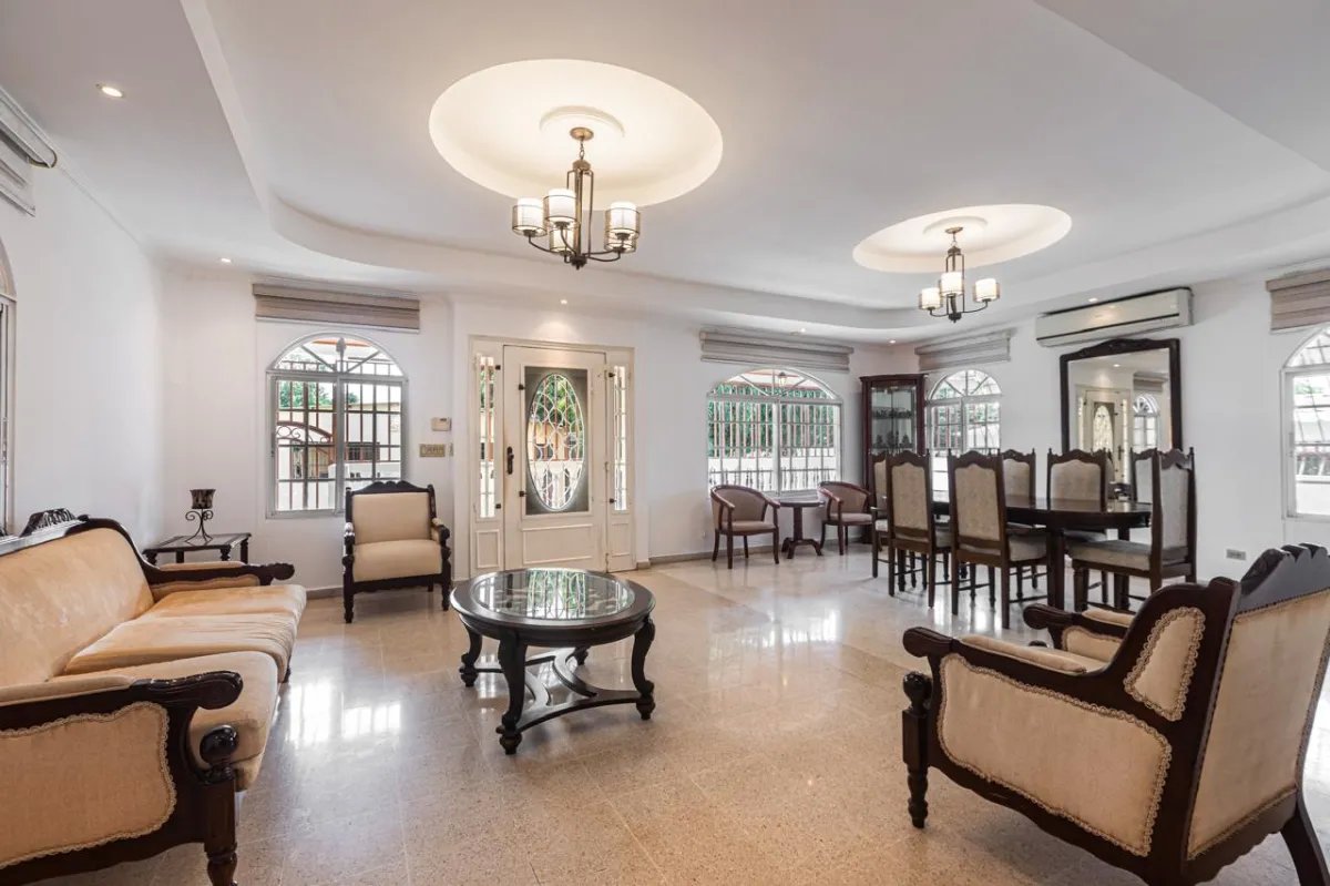 Venta de residencia en Río Abajo