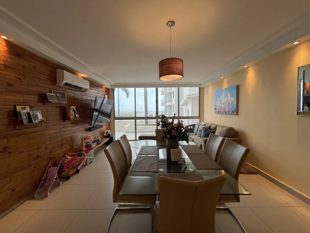 Venta de apartamento PH Altaterra Torre 500, El Crisol