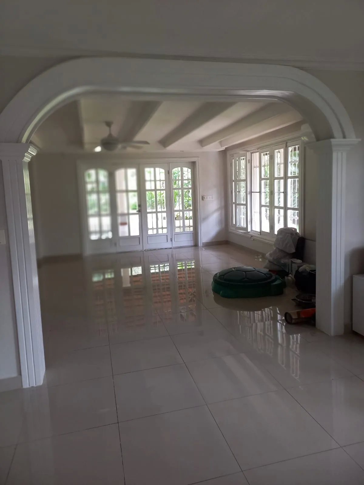 Alquiler de casa con línea blanca en La Boca, Ancón, Panamá