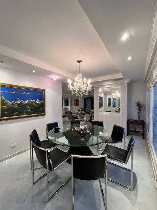 Apartment For Sale in San Francisco