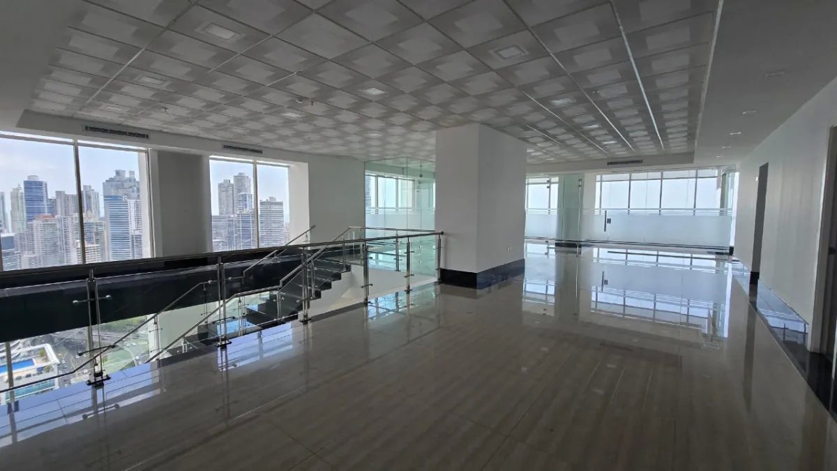 Office For Rent in Avenida Balboa