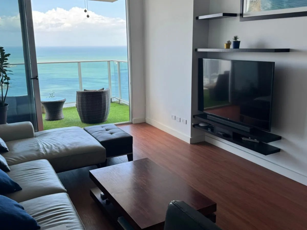 Apartamento amoblado con vista al mar, Avenida Balboa
