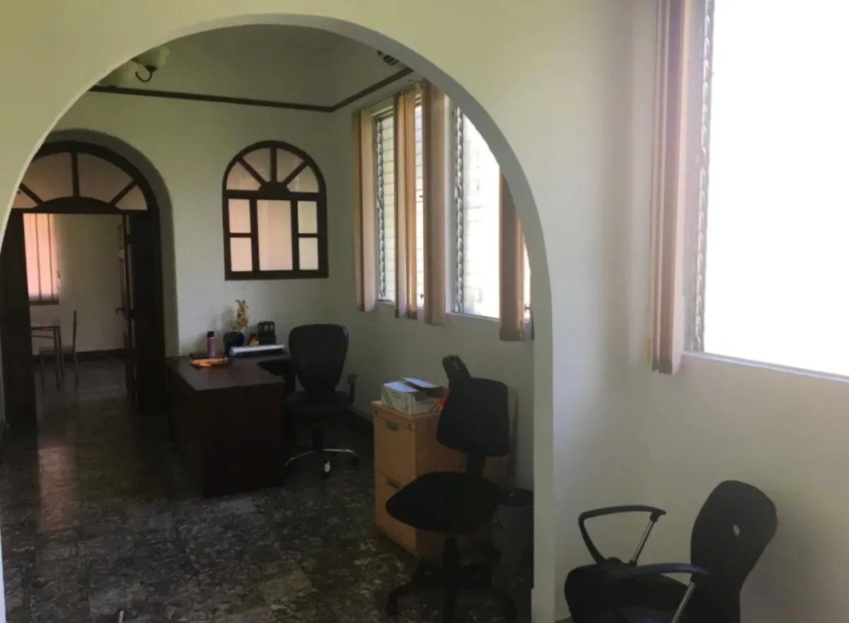 Alquiler de oficina en Perejil, Calidonia