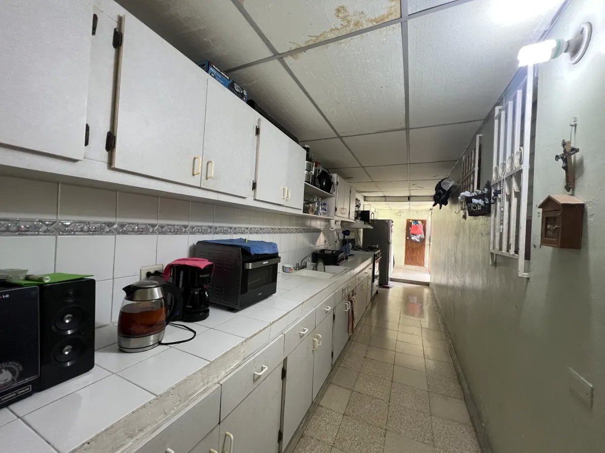 Venta de Casa en Urbanización Residencial Cerro Viento, San Miguelito