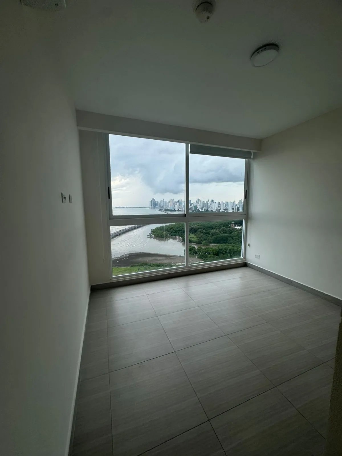 Alquiler de apartamento con linea blanca en PH Asia