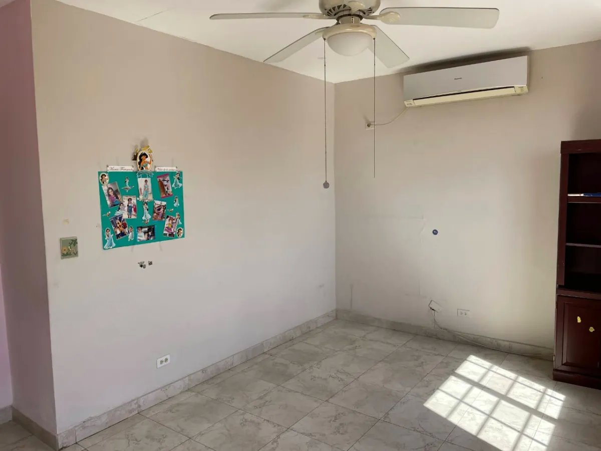 Duplex For Sale in Altos del Bosque