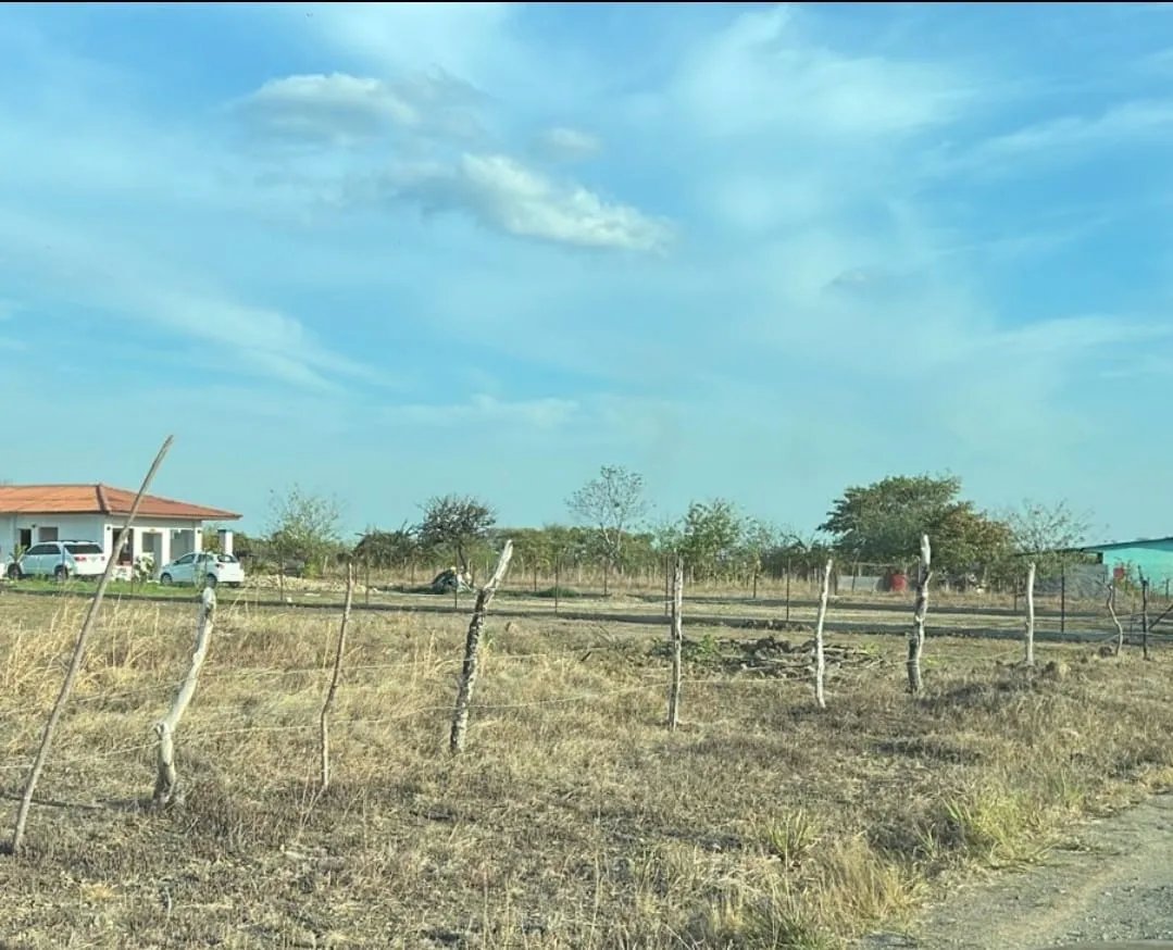 Se vende lote de terreno en Aguas Blancas, El Coco, Penonomé