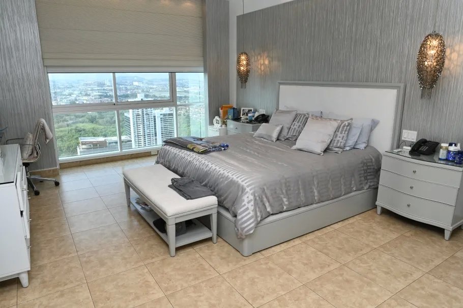 Venta de apartamento en PH Titanium, Costa del Este