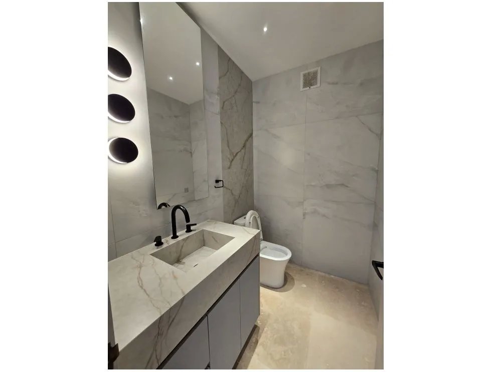 Apartment For Sale in Punta Pacífica