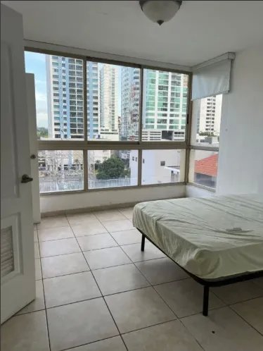 Apartment For Sale in San Francisco