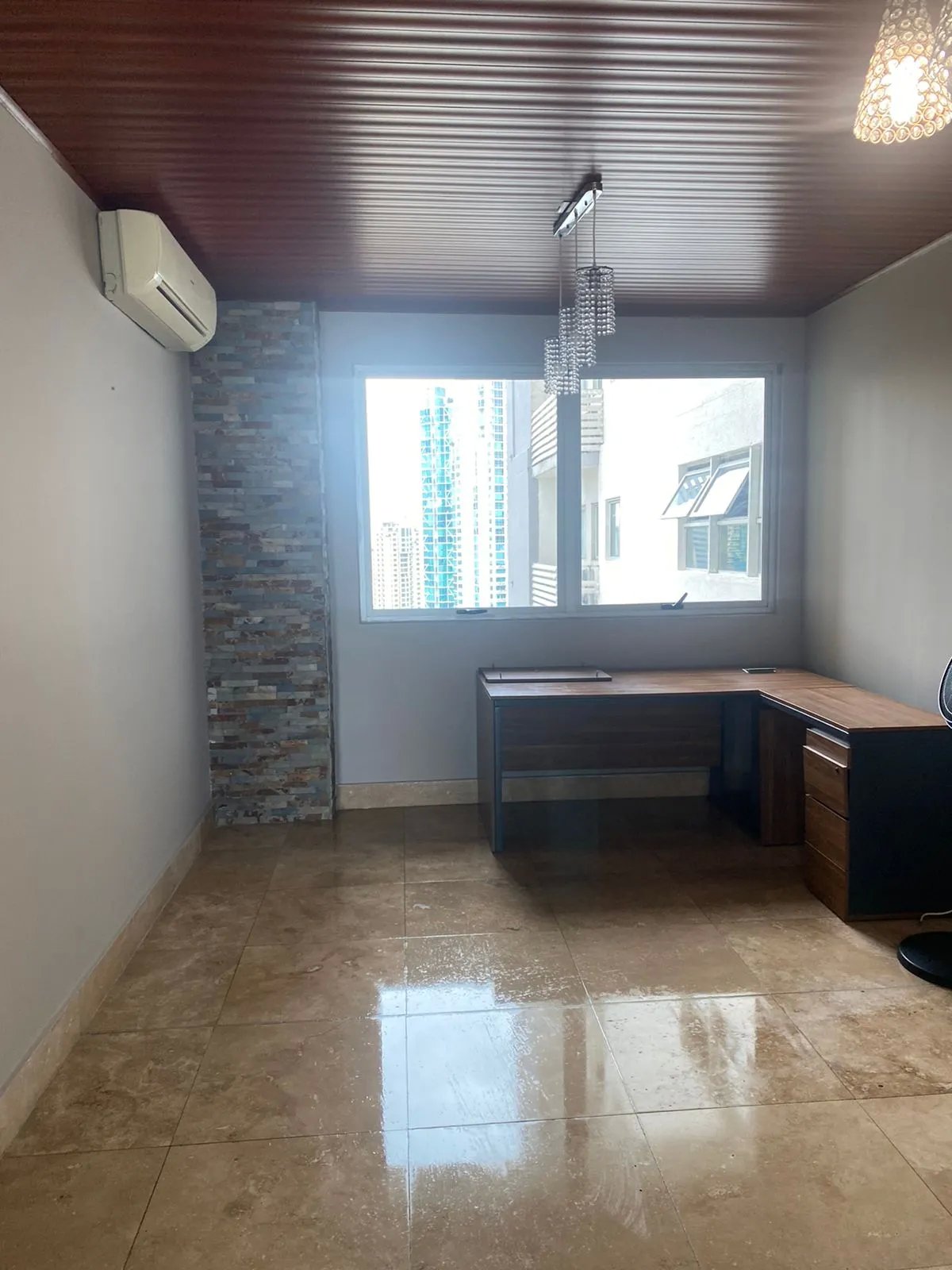 Alquiler de apartamento semi amoblado en Punta Pacifica, Panamá