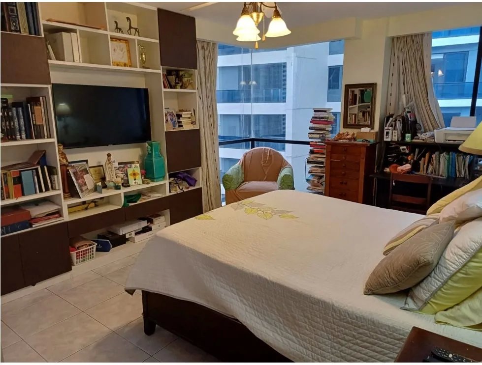 Venta de apartamento en PH Royal Princess, San Francisco