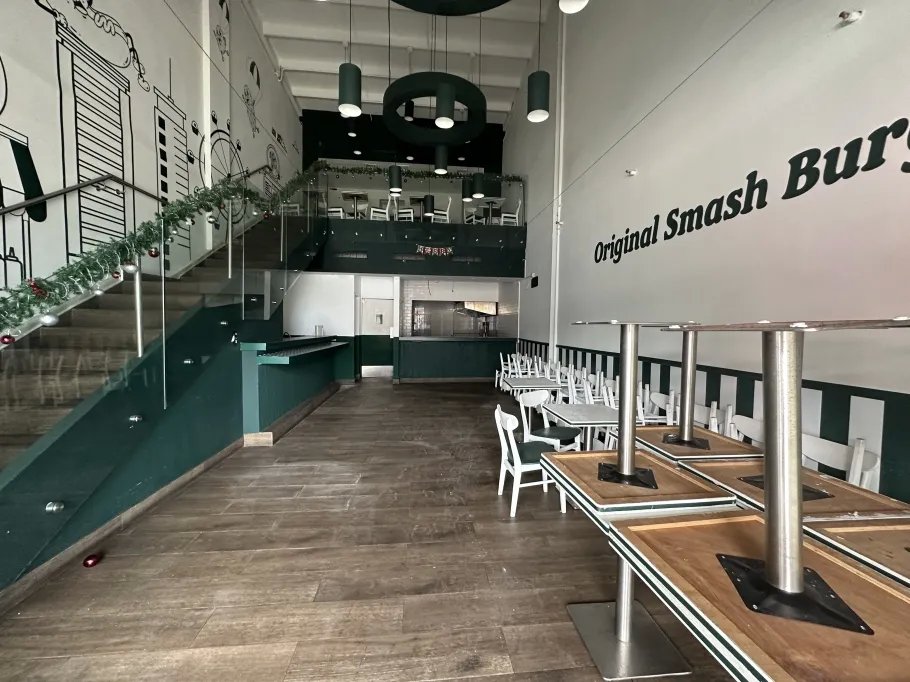 Alquiler de local comercial en Plaza Ocean Drive, Costa del Este