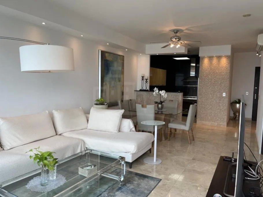 Apartamento en alquiler en Avenida Balboa