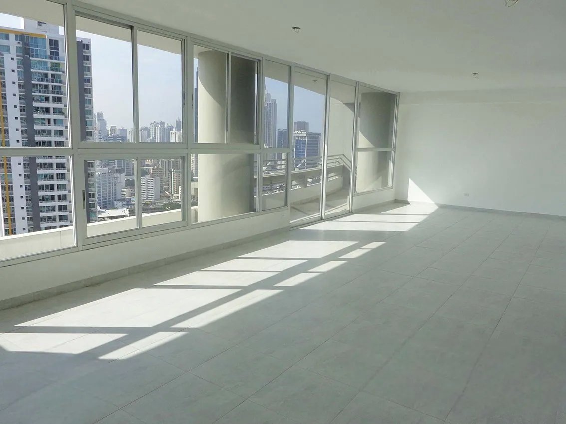 Venta de apartamento tipo loft en PH Luxor, El Cangrejo, Panamá