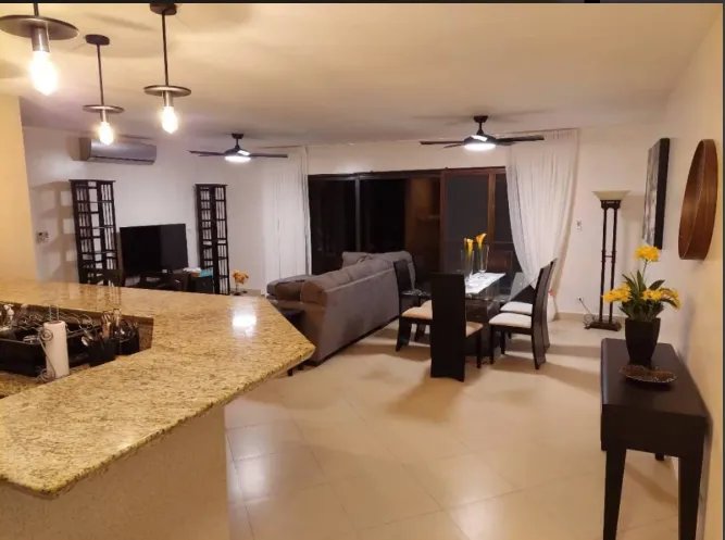 Apartamento en alquiler en Embassy Club, Clayton