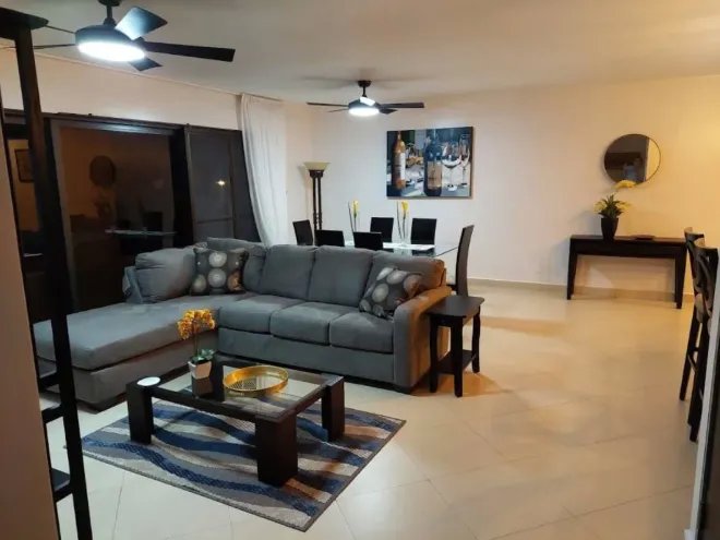 Apartamento en alquiler en Embassy Club, Clayton