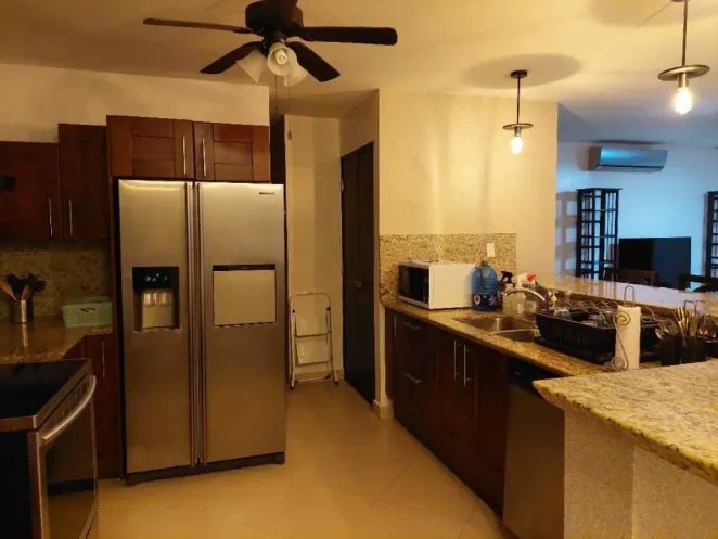 Apartamento en alquiler en Embassy Club, Clayton