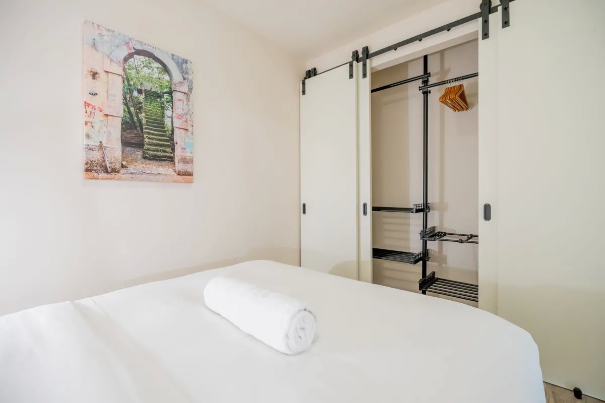 Apartment For Sale in Casco Viejo