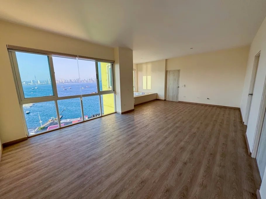 Apartment For Sale in Amador