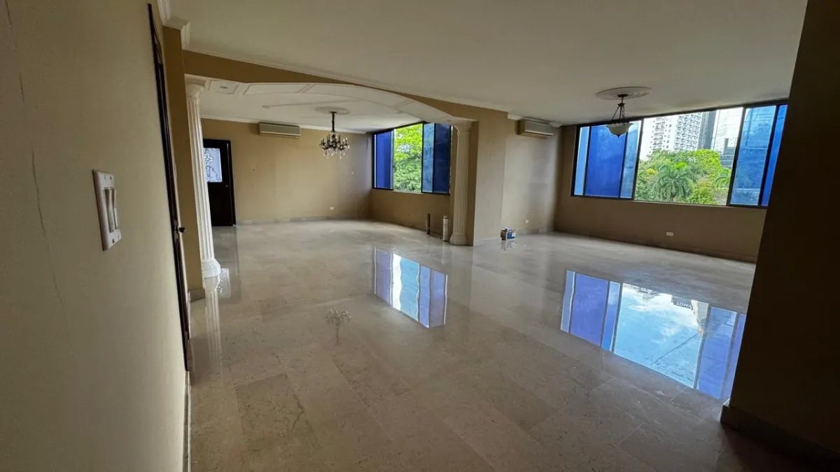 Apartment For Sale in Bella Vista