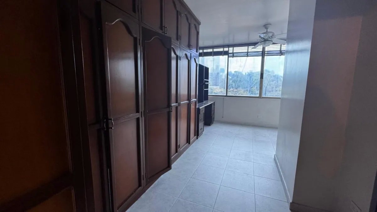 Venta de apartamento en PH Torre Cerromar, Bella Vista