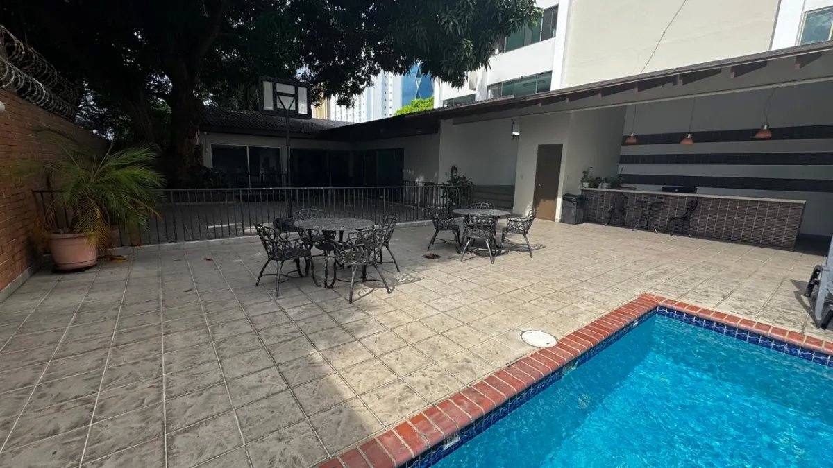 Venta de apartamento en PH Torre Cerromar, Bella Vista