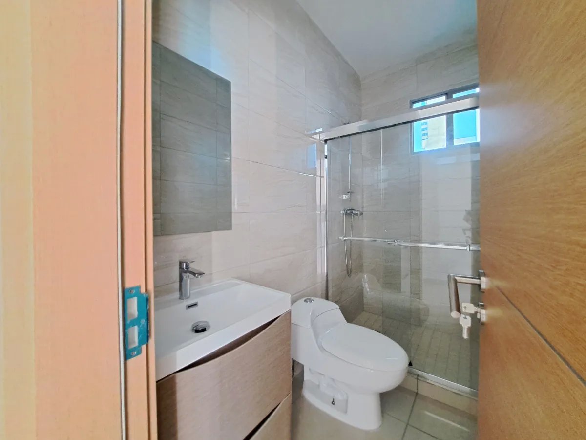 Se vende apartamento en Torres de Castilla, Panamá