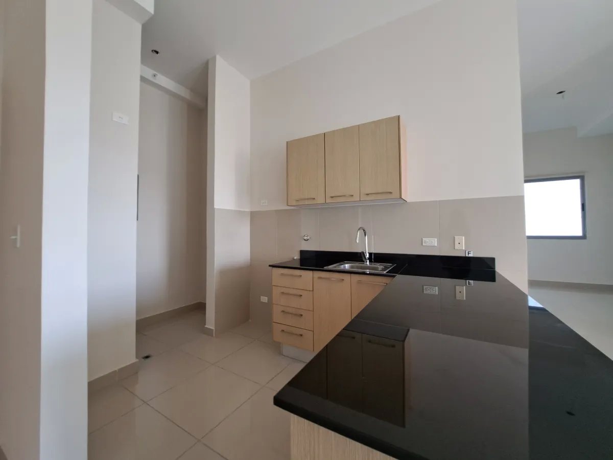 Se vende apartamento en Torres de Castilla, Panamá