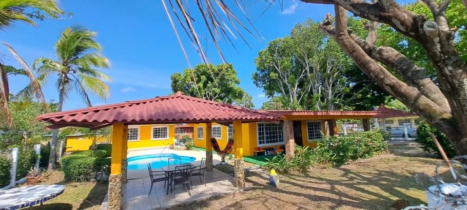 Single Family Attached For Rent in Chame