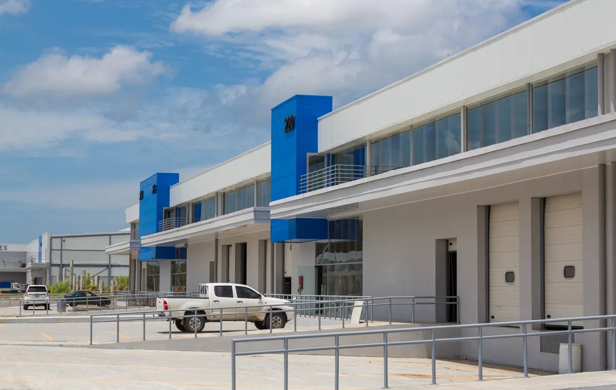 Industrial For Sale in Costa Sur