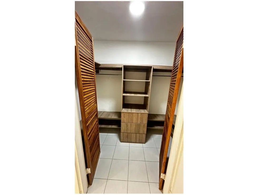 Venta de apartamento en PH Vista Tower, Bella Vista