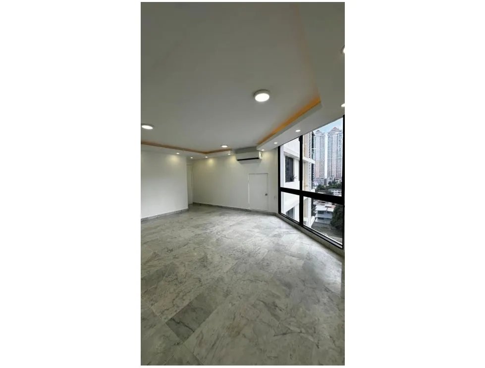 Venta de apartamento en PH Vista Tower, Bella Vista