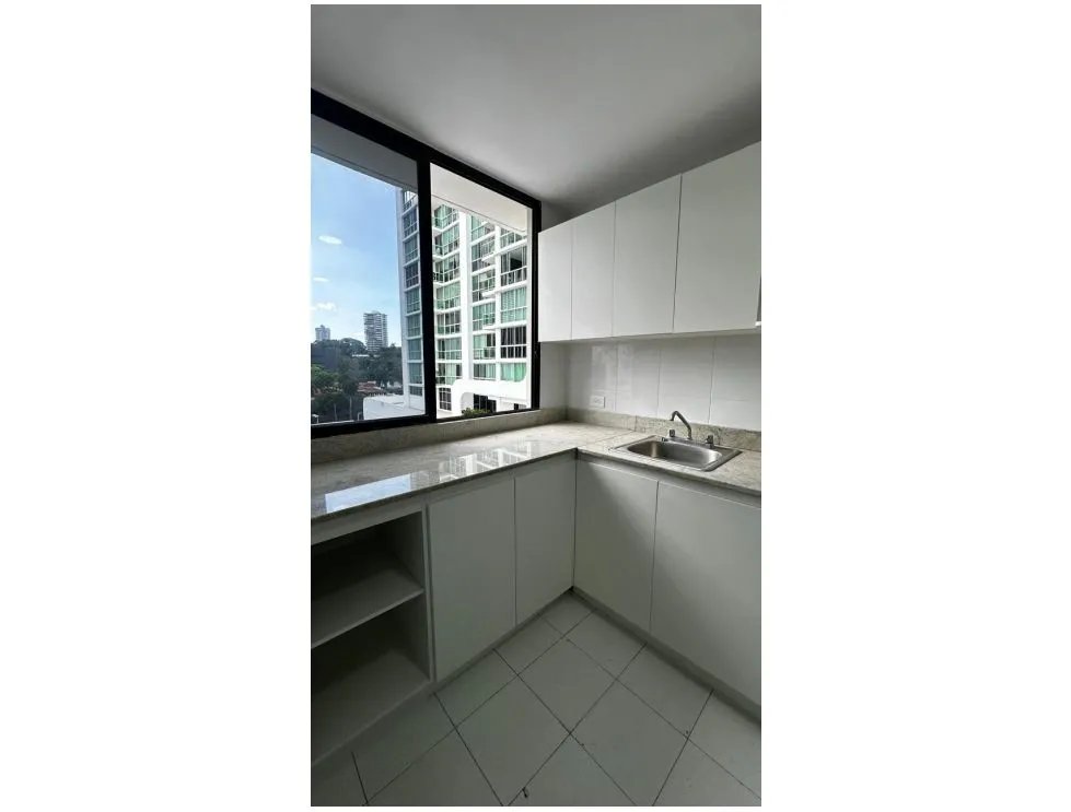 Venta de apartamento en PH Vista Tower, Bella Vista