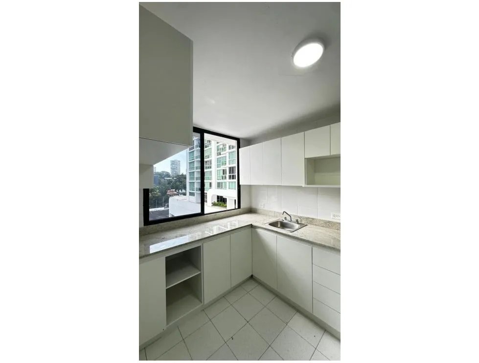 Venta de apartamento en PH Vista Tower, Bella Vista