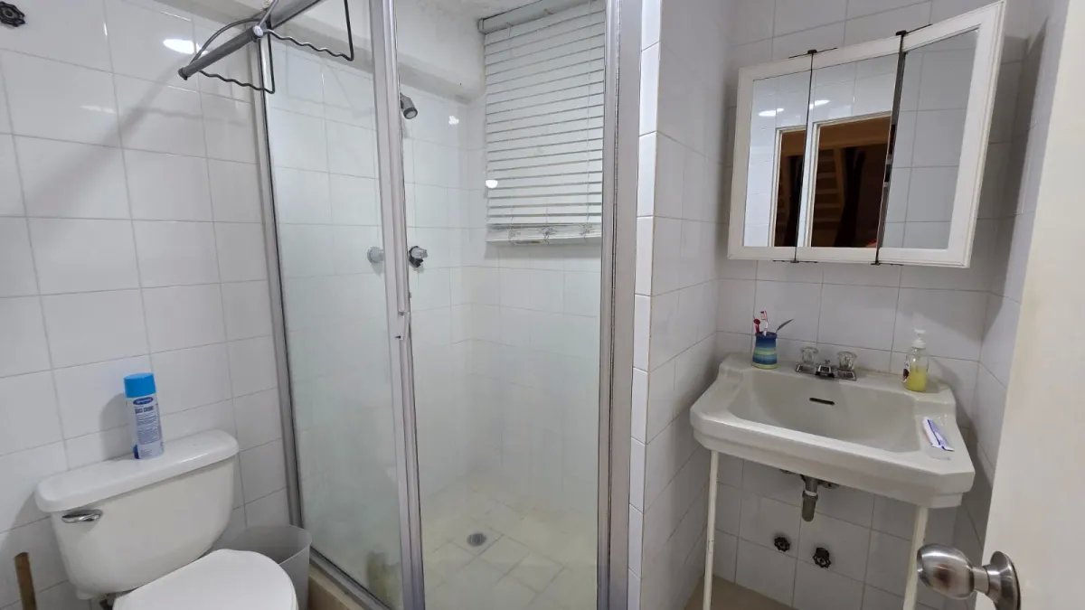 Single Family Attached For Rent in Clayton