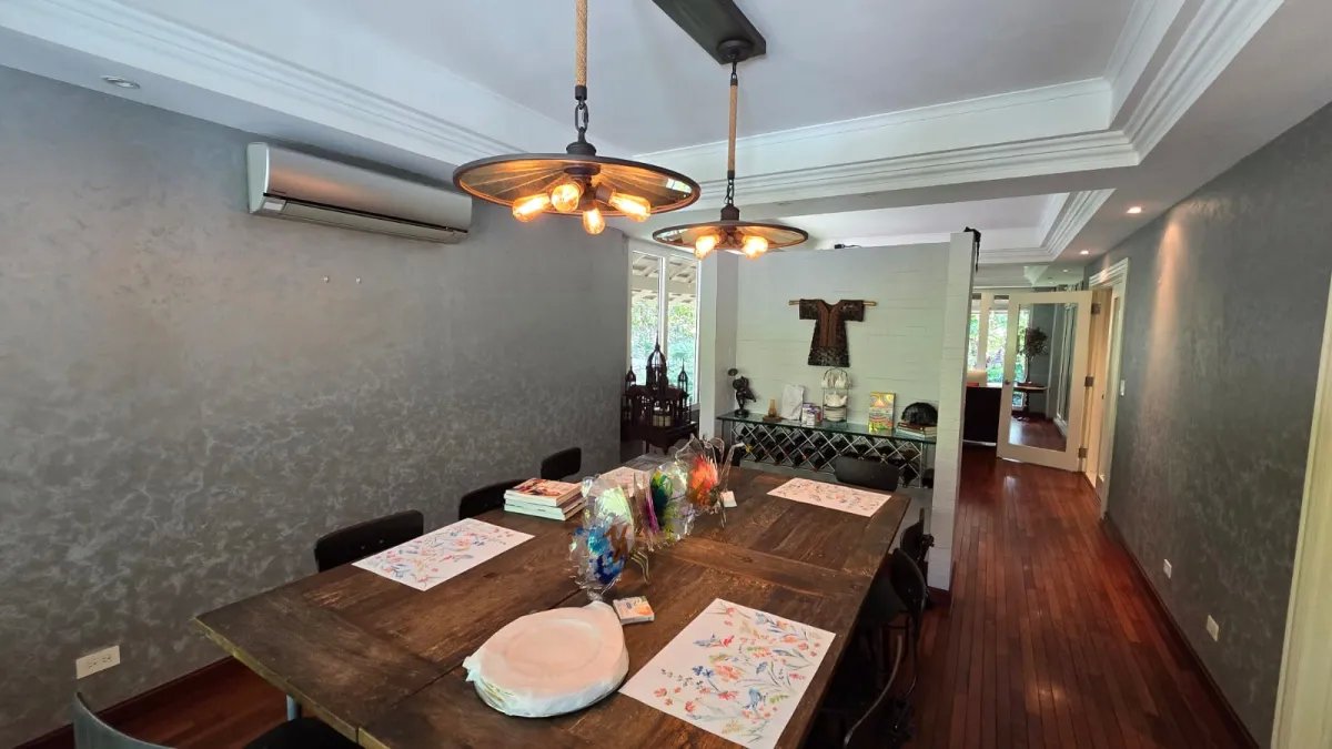 Single Family Attached For Rent in Clayton