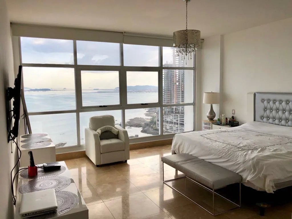 Apartment For Sale in Punta Pacifica
