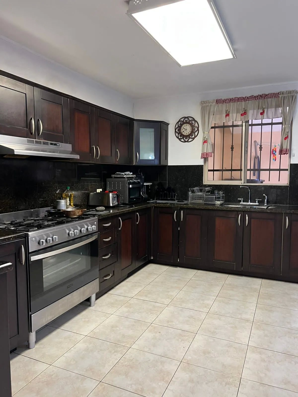 Apartment For Sale in Ancon