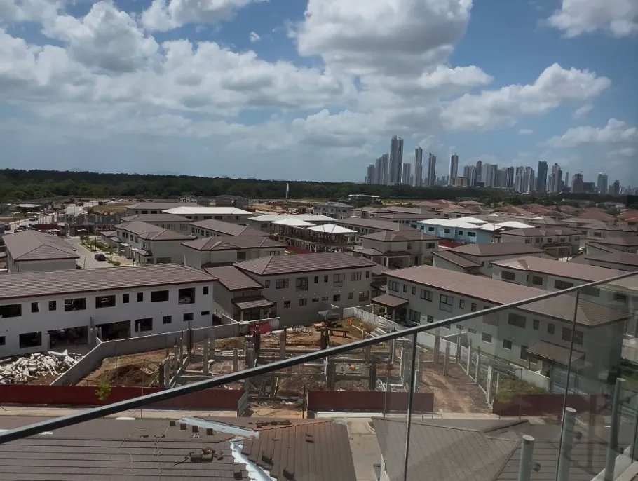 Alquiler de apartamento amoblado en Santa María, Panamá