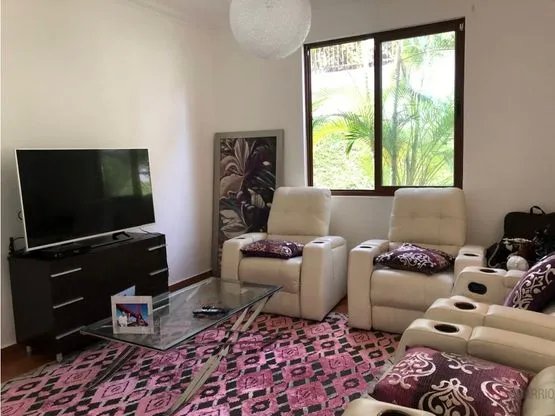 Duplex For Sale in Clayton