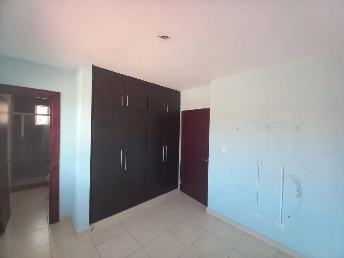 Venta de casa reposeída en Villas del Golf, Villa Lucre, Panamá