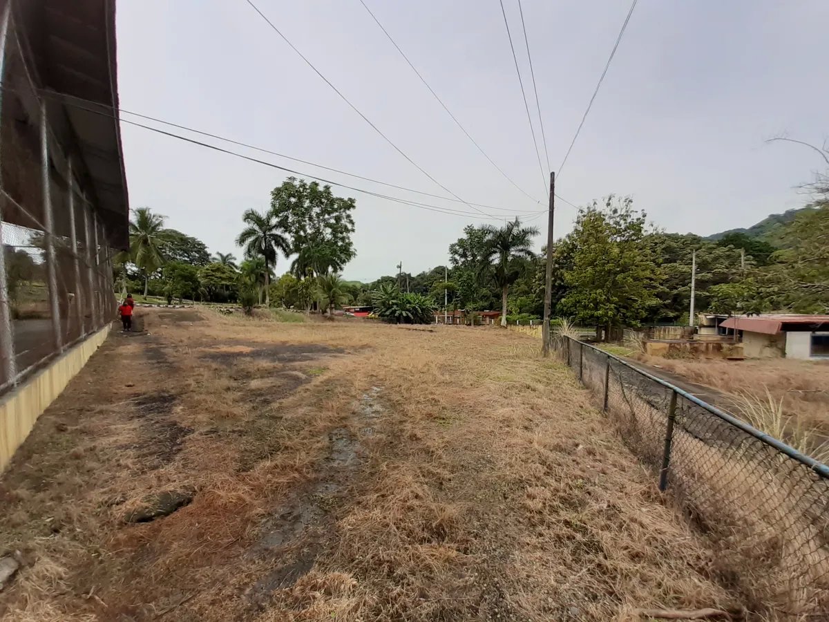 Unimproved Land For Sale in Las Cumbres
