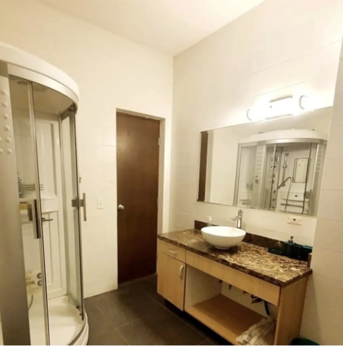 Apartment For Sale in Amador