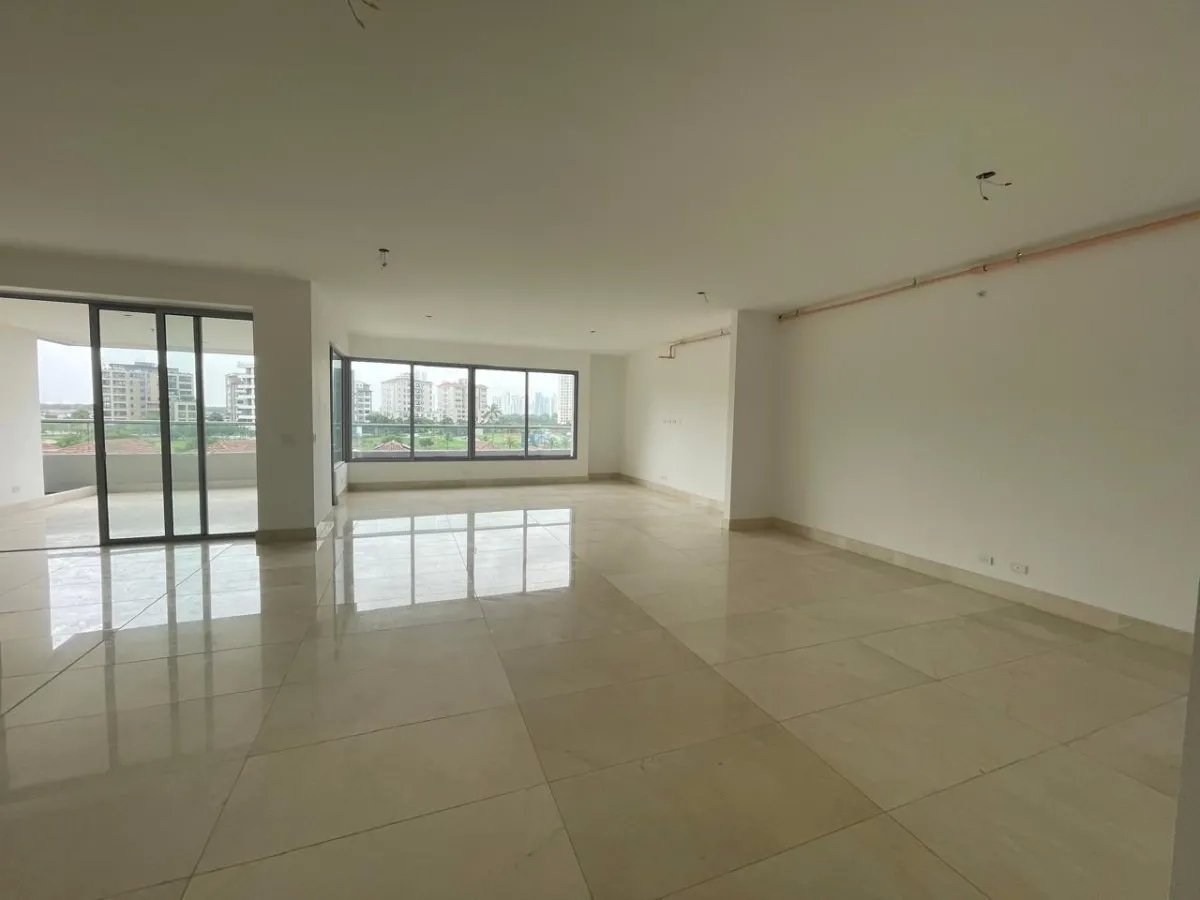 Apartment For Sale in Santa María