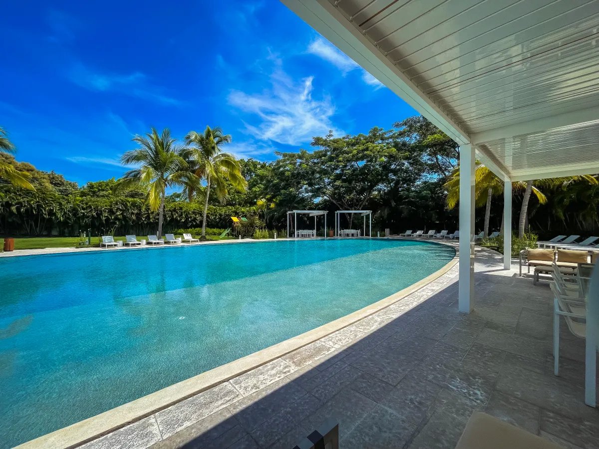 Apartment For Sale in Punta Barco
