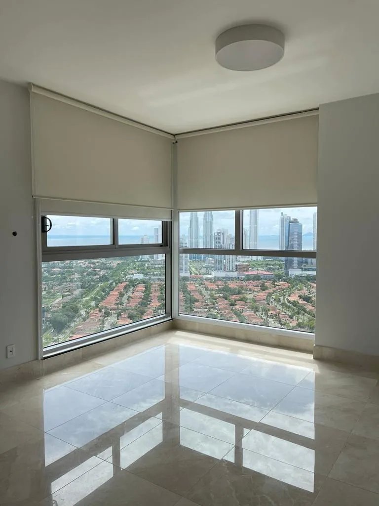 Apartment For Sale in Santa María