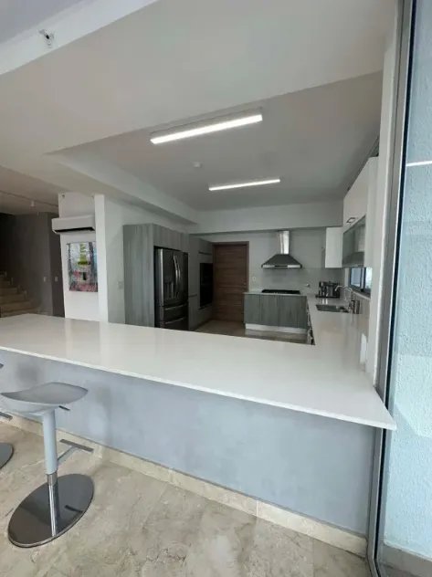 Venta de apartamento en Avenida Balboa, Panamá