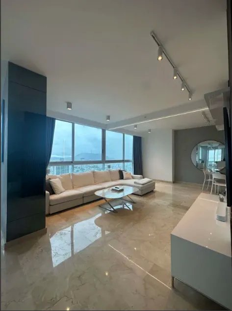 Venta de apartamento en Avenida Balboa, Panamá