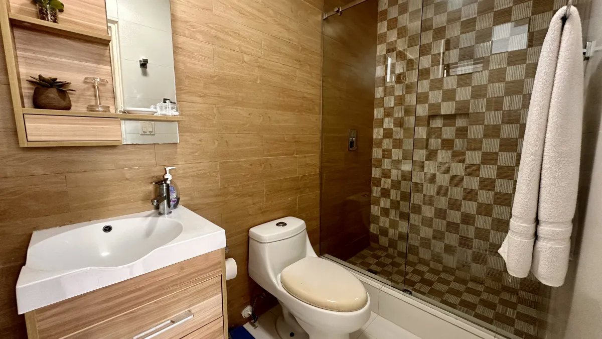 Apartment For Sale in Avenida Balboa